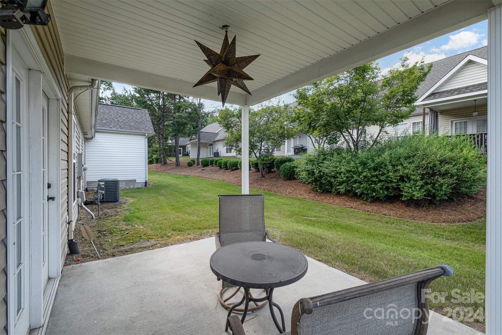 Old Stone Crossing - Residential