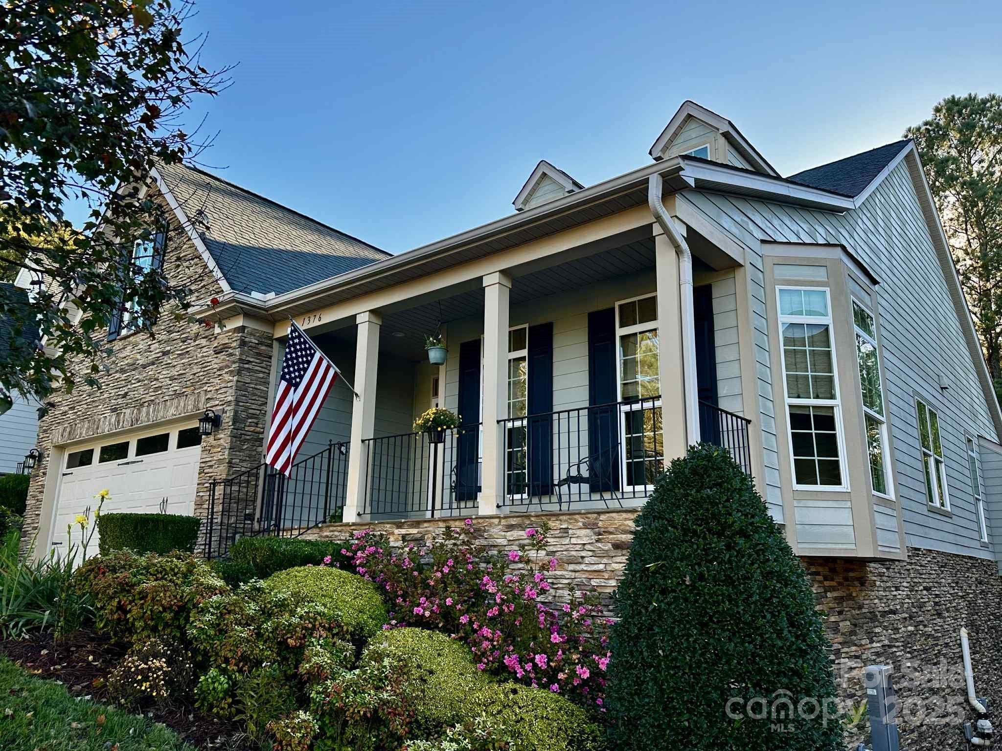 1376 Winged Foot Drive