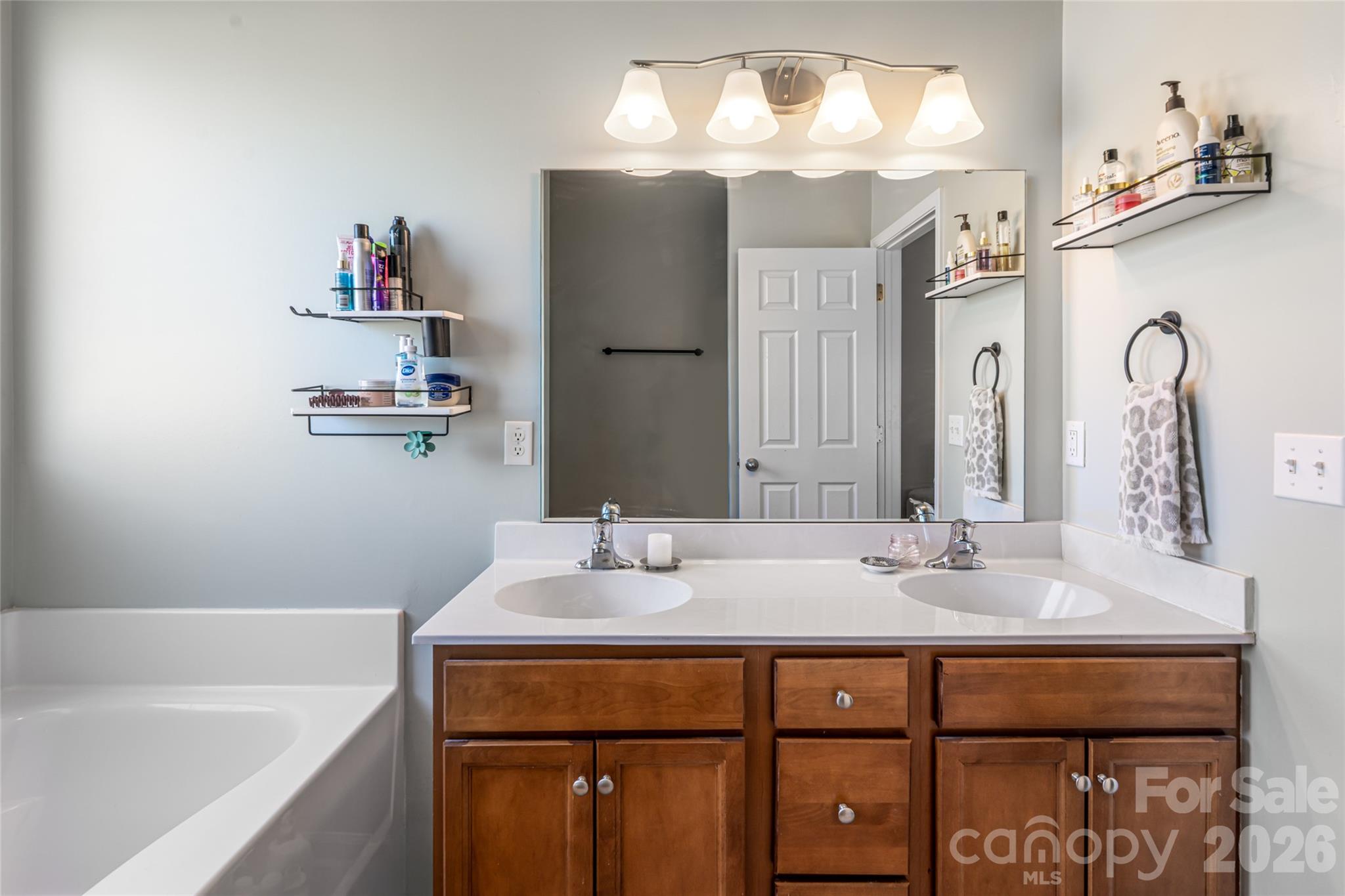 Maple Trace - Residential