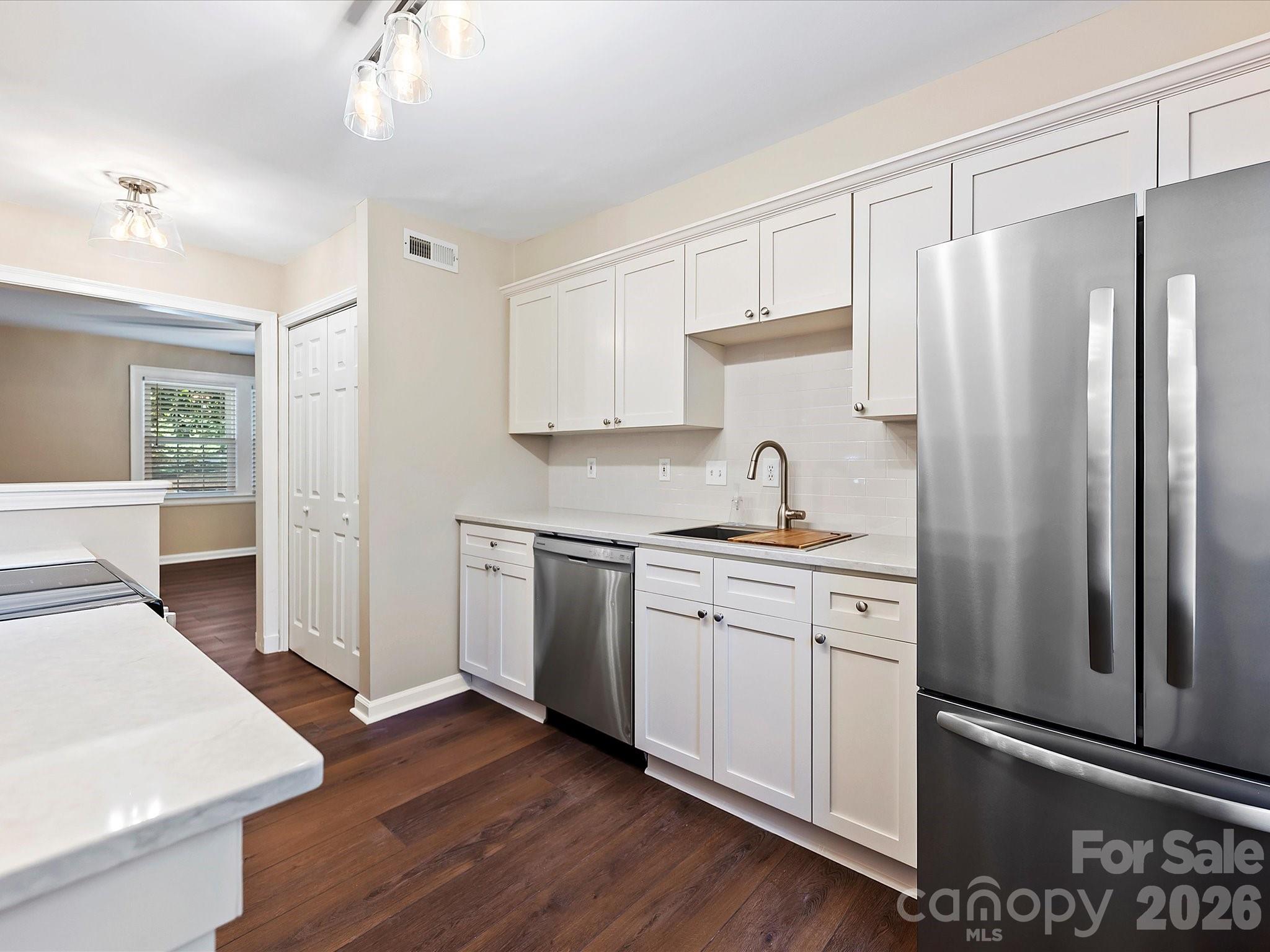 107 S Laurel Avenue 101A
