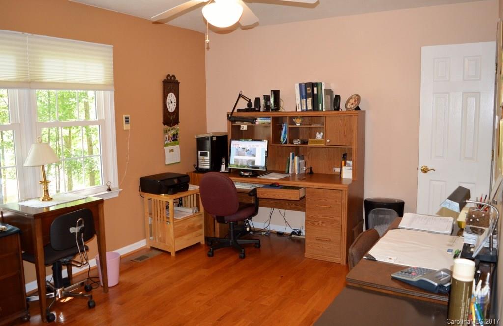 Stones Throw - Residential