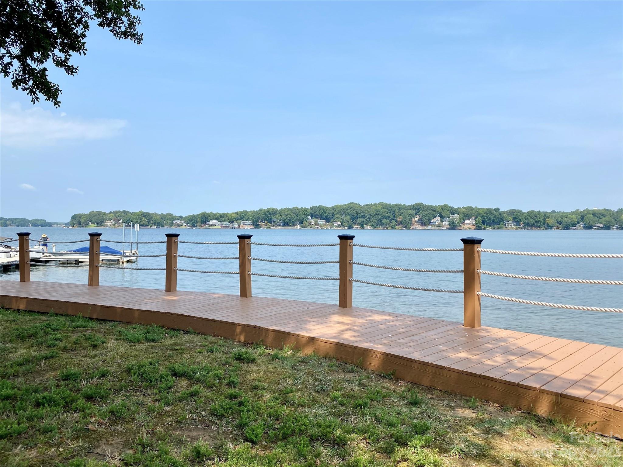 Sunset Point Townhomes - Residential