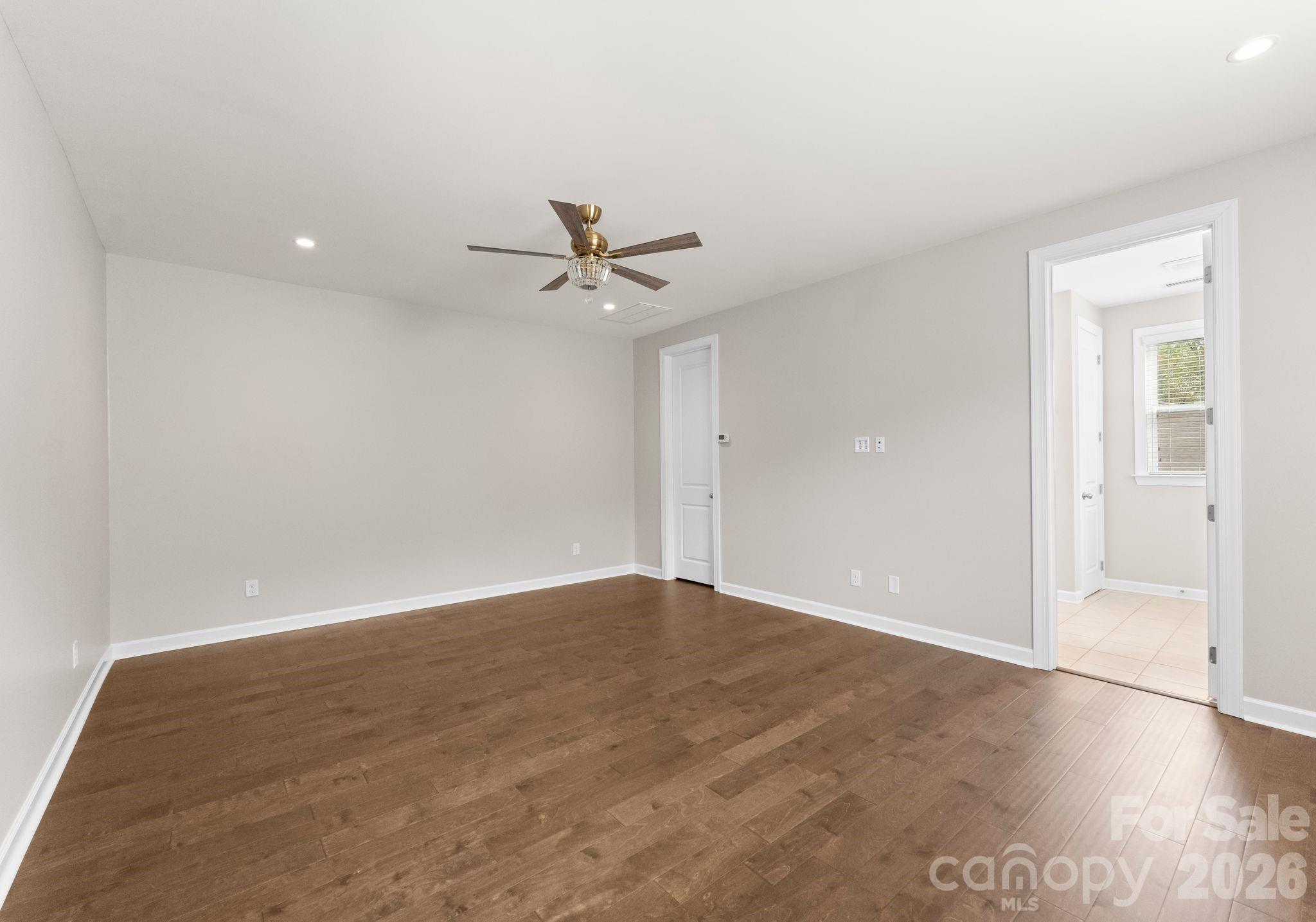 Shelly Woods - Residential