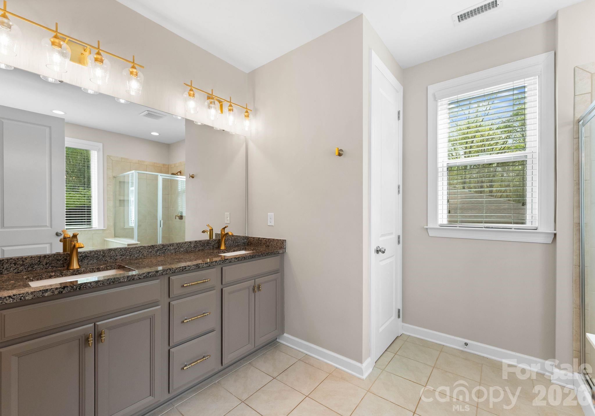 Shelly Woods - Residential