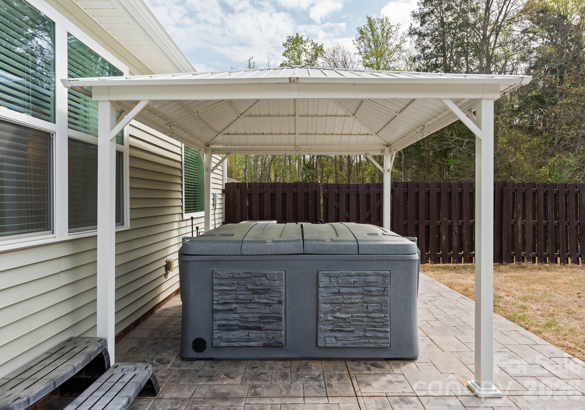 Shelly Woods - Residential