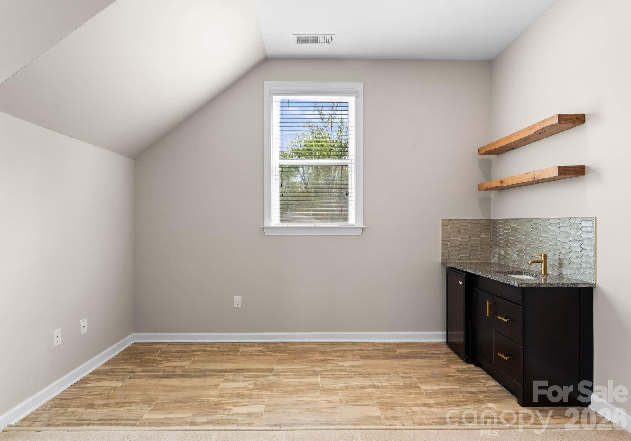 Shelly Woods - Residential