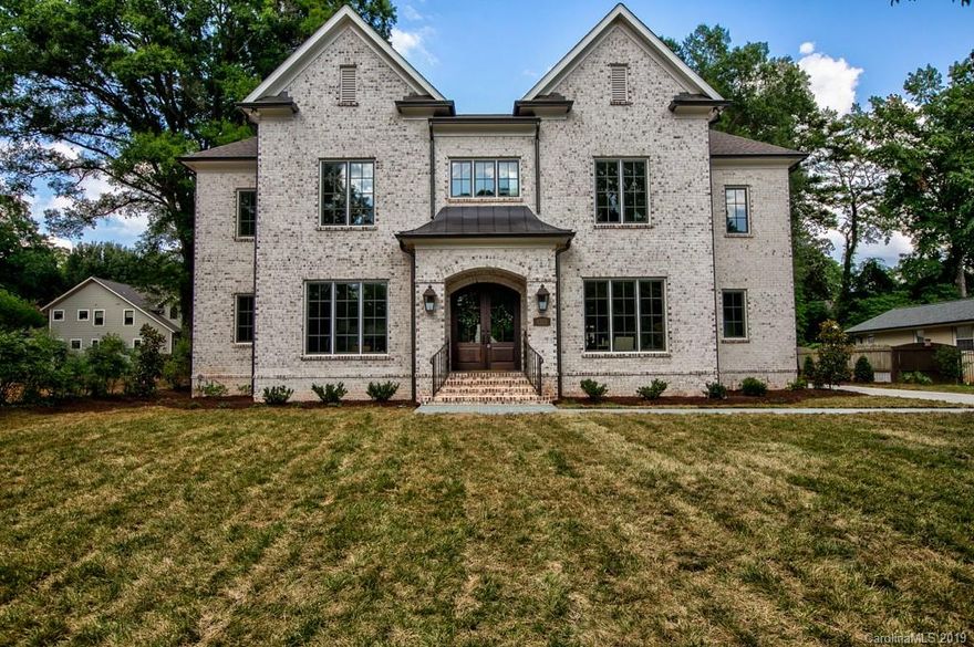 Wonderful custom home in highly desirable Providence Park built by area favorite Kelly-McArdle Construction.
Large great room with fireplace open to chef's kitchen w/ Subzero and Wolf appliances.  Master suite on main.  Large covered porch.  Outdoor patio w/ fireplace.  4 bedroom suites and 2nd laundry up.  Detached 2-car garage.
Great size lot.  0.46 acres, with plenty of room for a pool if desired.
Beautiful and quiet neighborhood with easy access to Cotswold, SouthPark, downtown and everything that Charlotte has to offer.
You need to check this one out now!