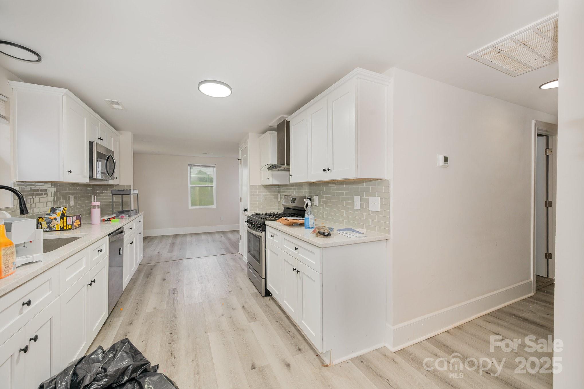 396 Cameron Avenue NE