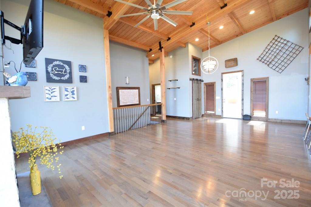 Bryson City, North Carolina 28713, United States, 4 Bedrooms Bedrooms, ,4 BathroomsBathrooms,Residential,Under Contract,103300