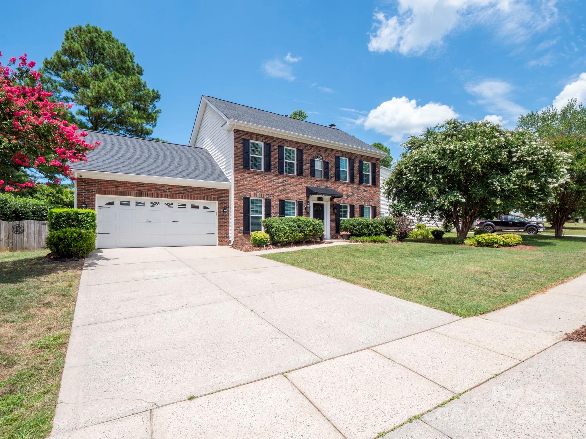 7601 Claiborne Woods Road