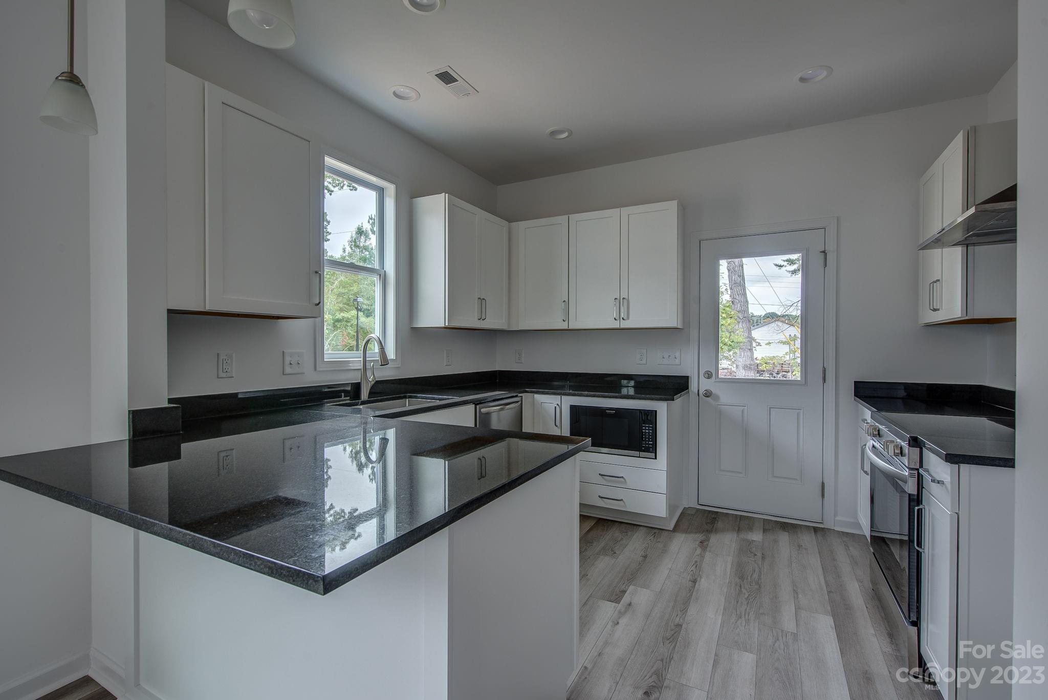 Dixon Village - Residential