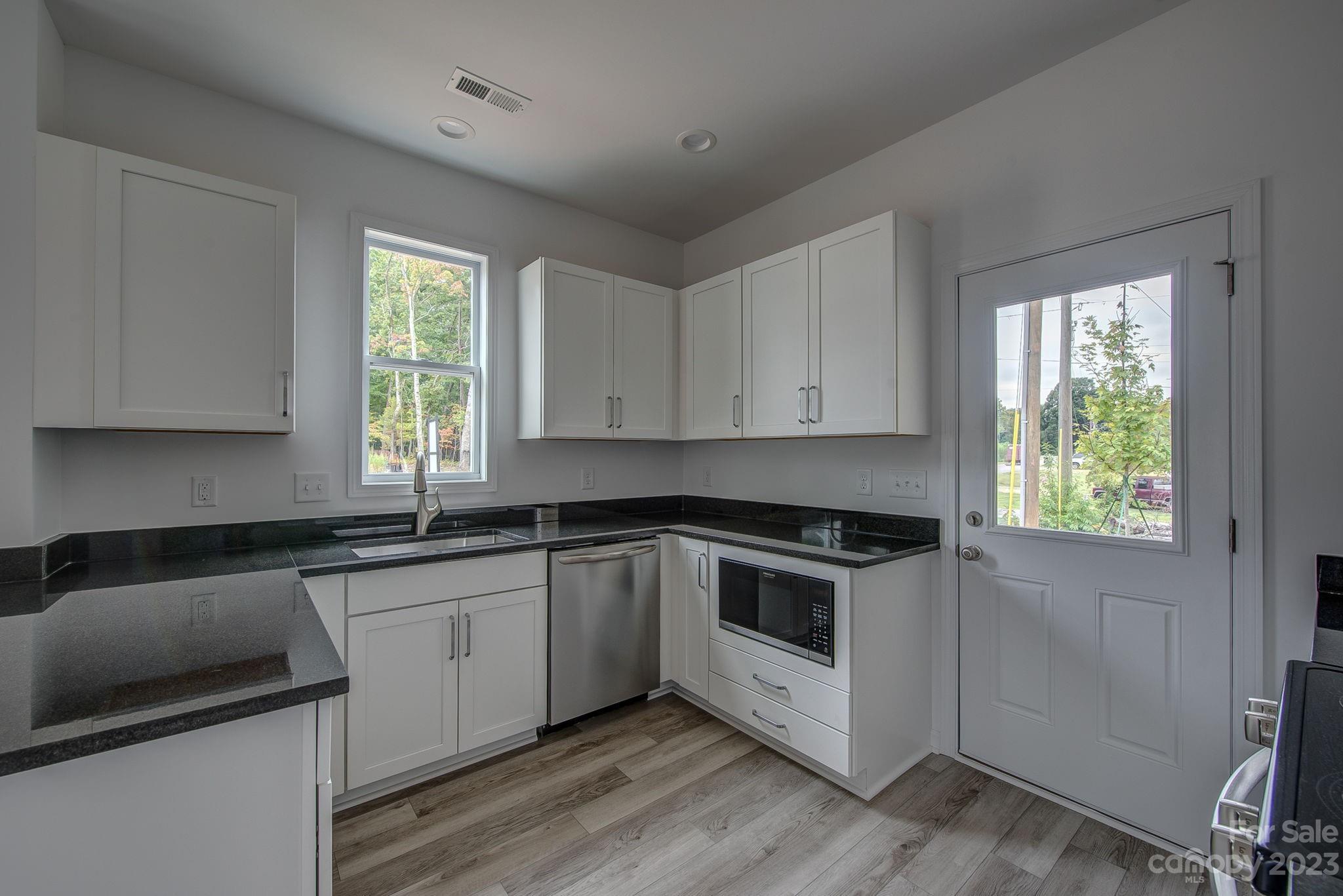 Dixon Village - Residential