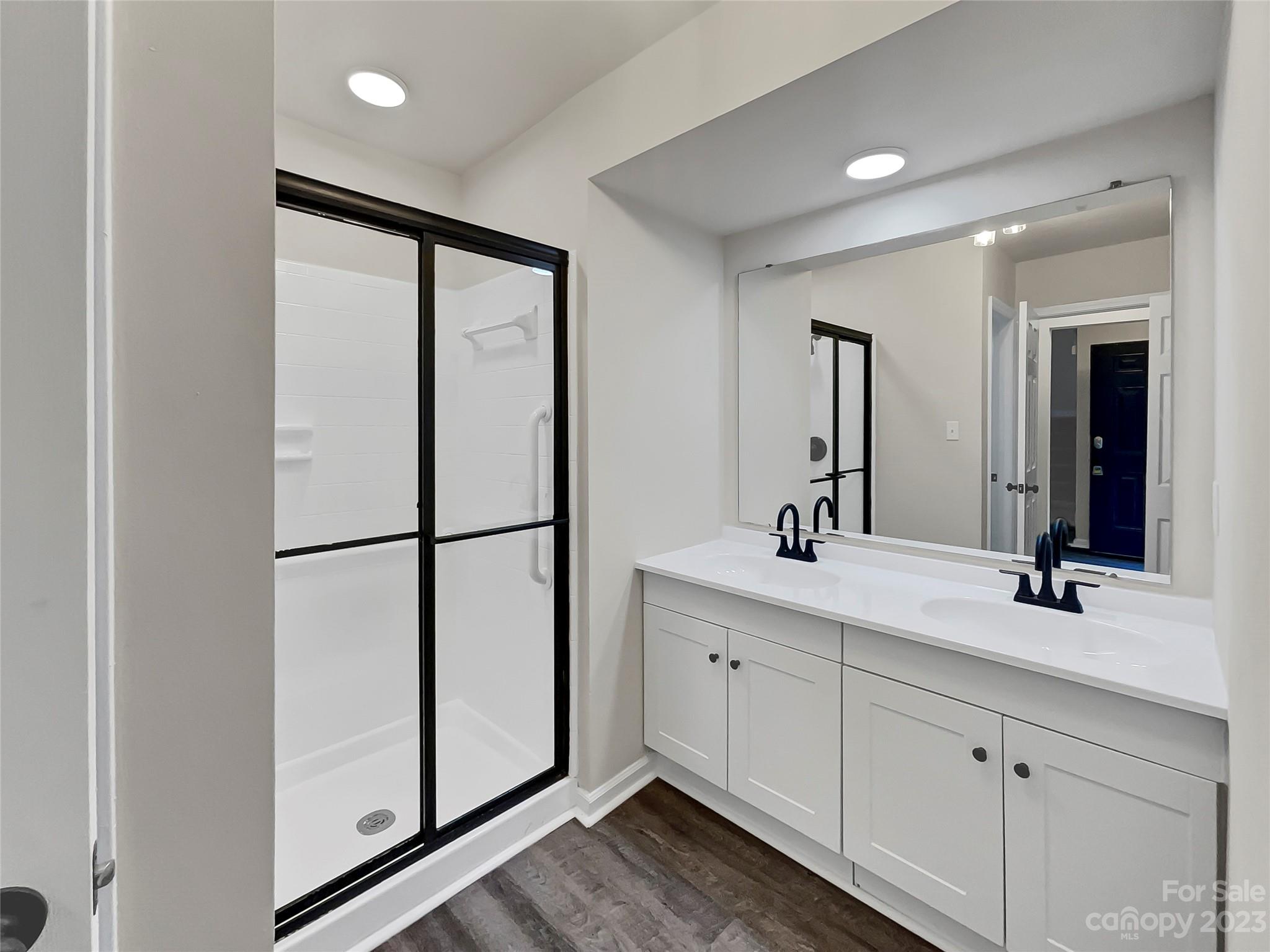 Renaissance On Carmel - Residential