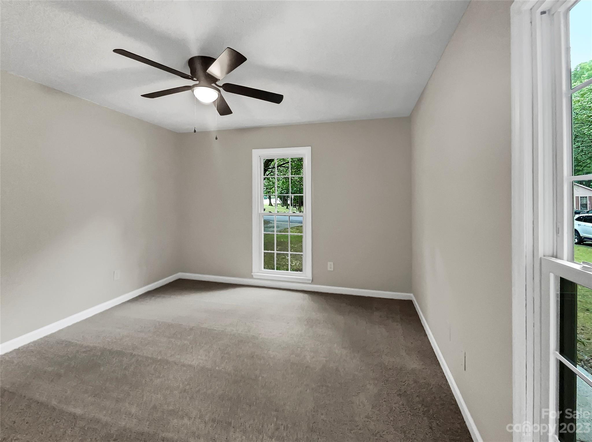 Renaissance On Carmel - Residential