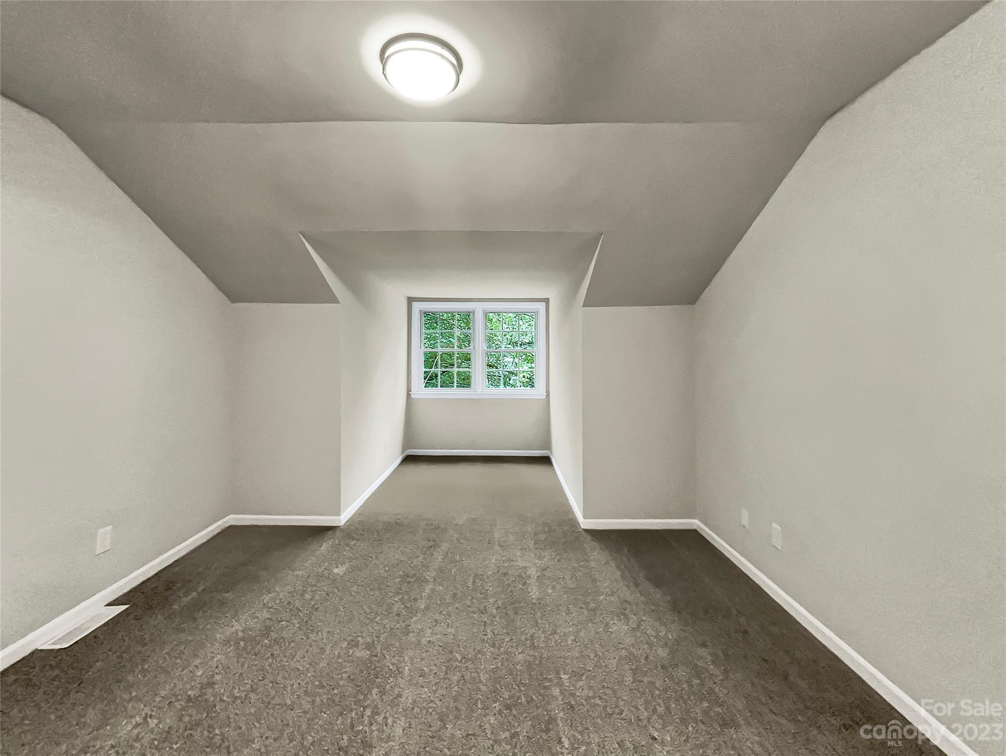 Renaissance On Carmel - Residential