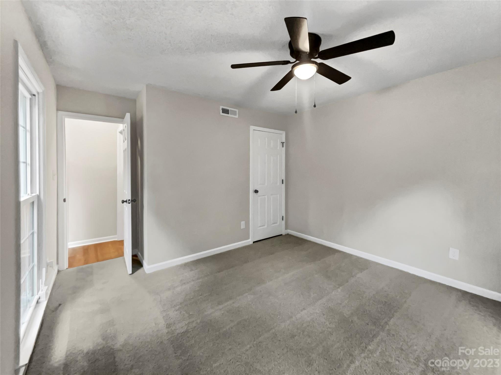 Renaissance On Carmel - Residential