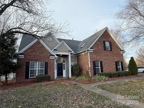Photo of 17115 Grenache Court, Cornelius, NC 28031 (MLS # 4329941)