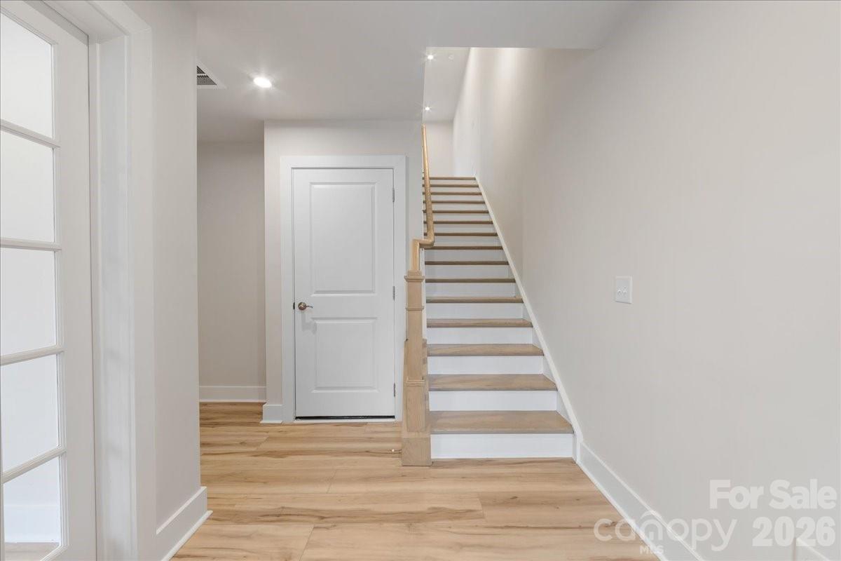 6008 Pivot Court