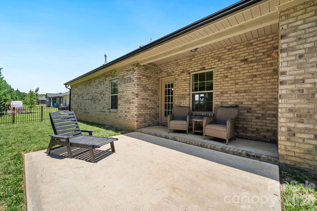 5226 Sustar Drive