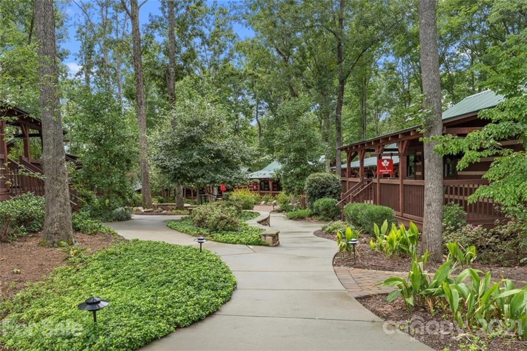 Tree Tops - Residential