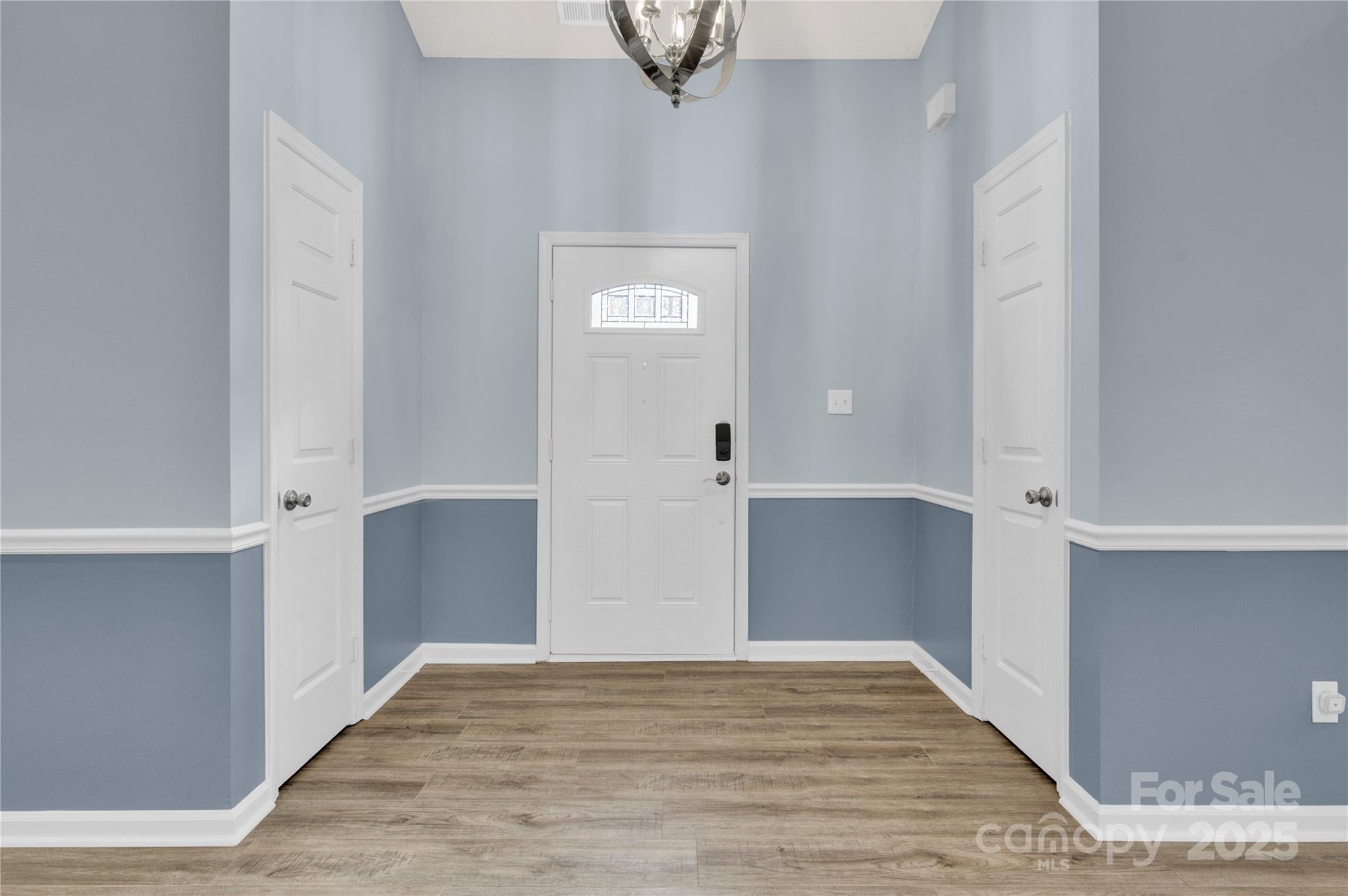 10402 Rolling Glen Court