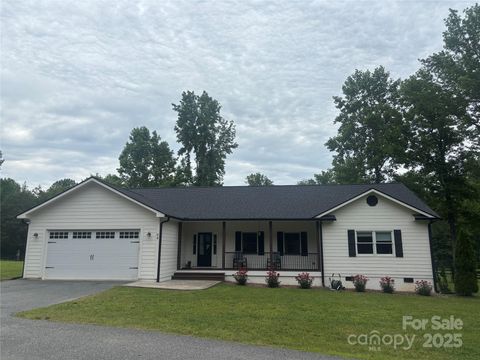 94 Jamestown Lane Columbus NC 28722