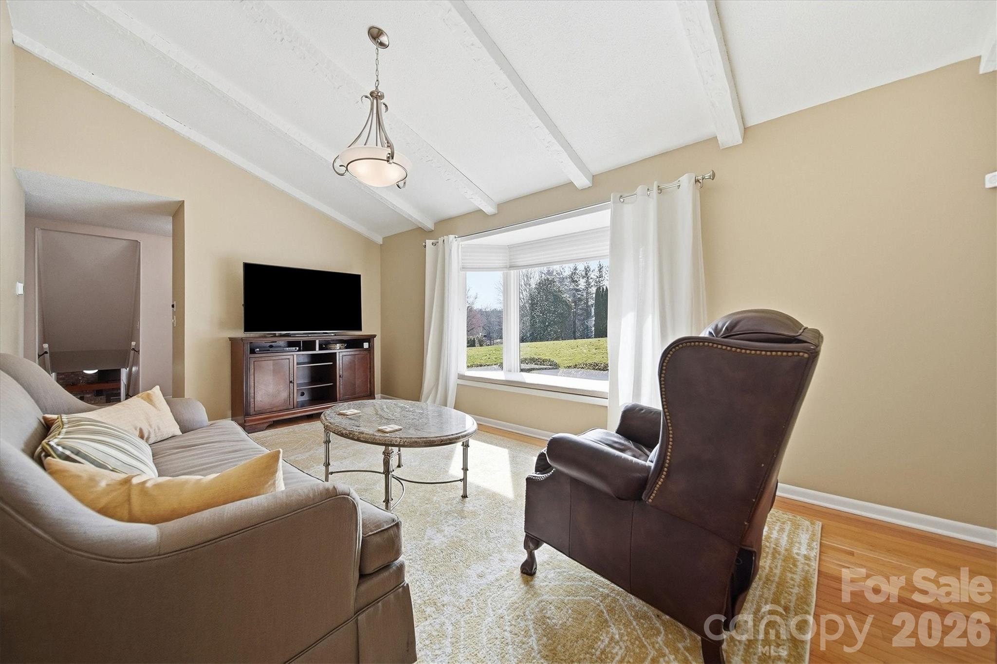 550 32nd Avenue Drive NW