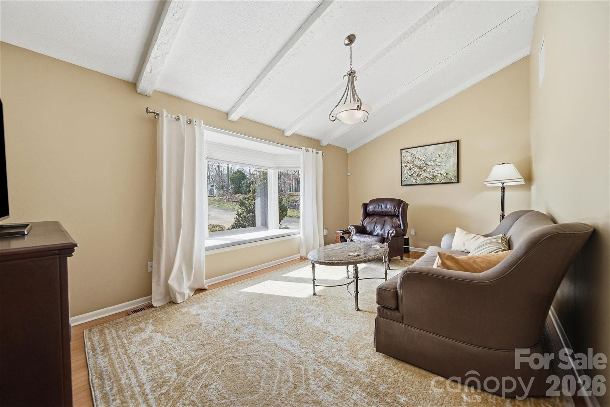 550 32nd Avenue Drive NW