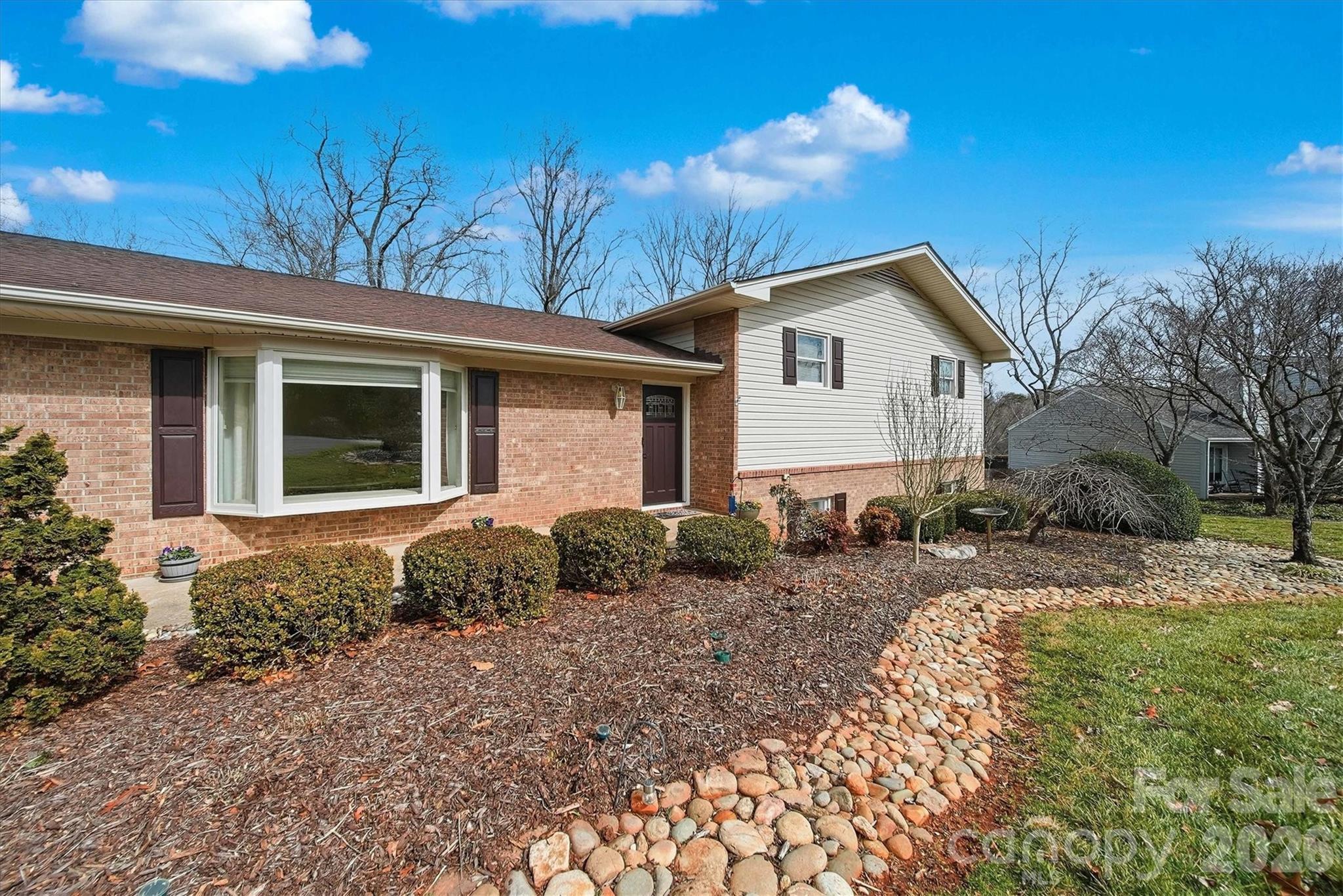 550 32nd Avenue Drive NW