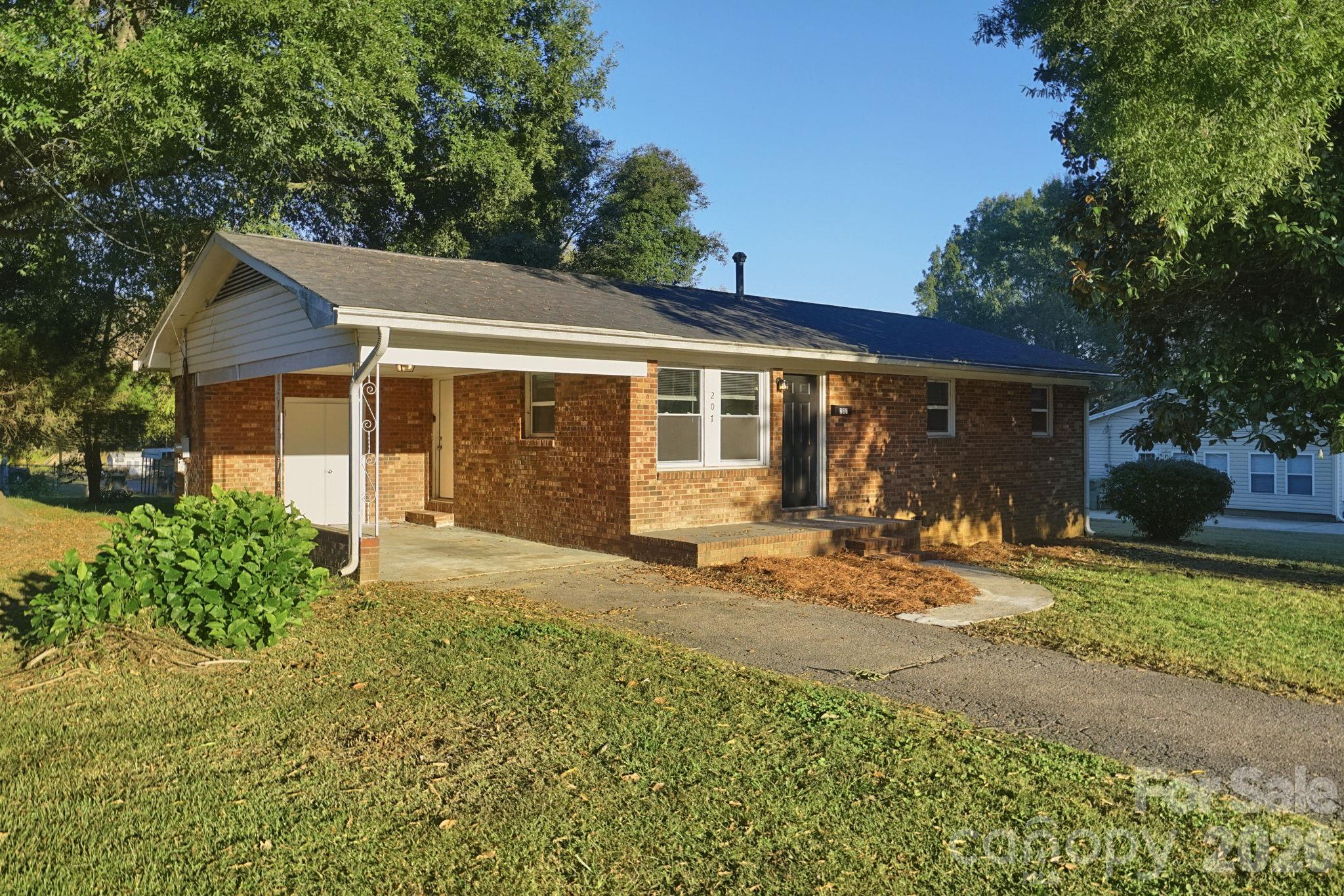 207 Gaddis Drive