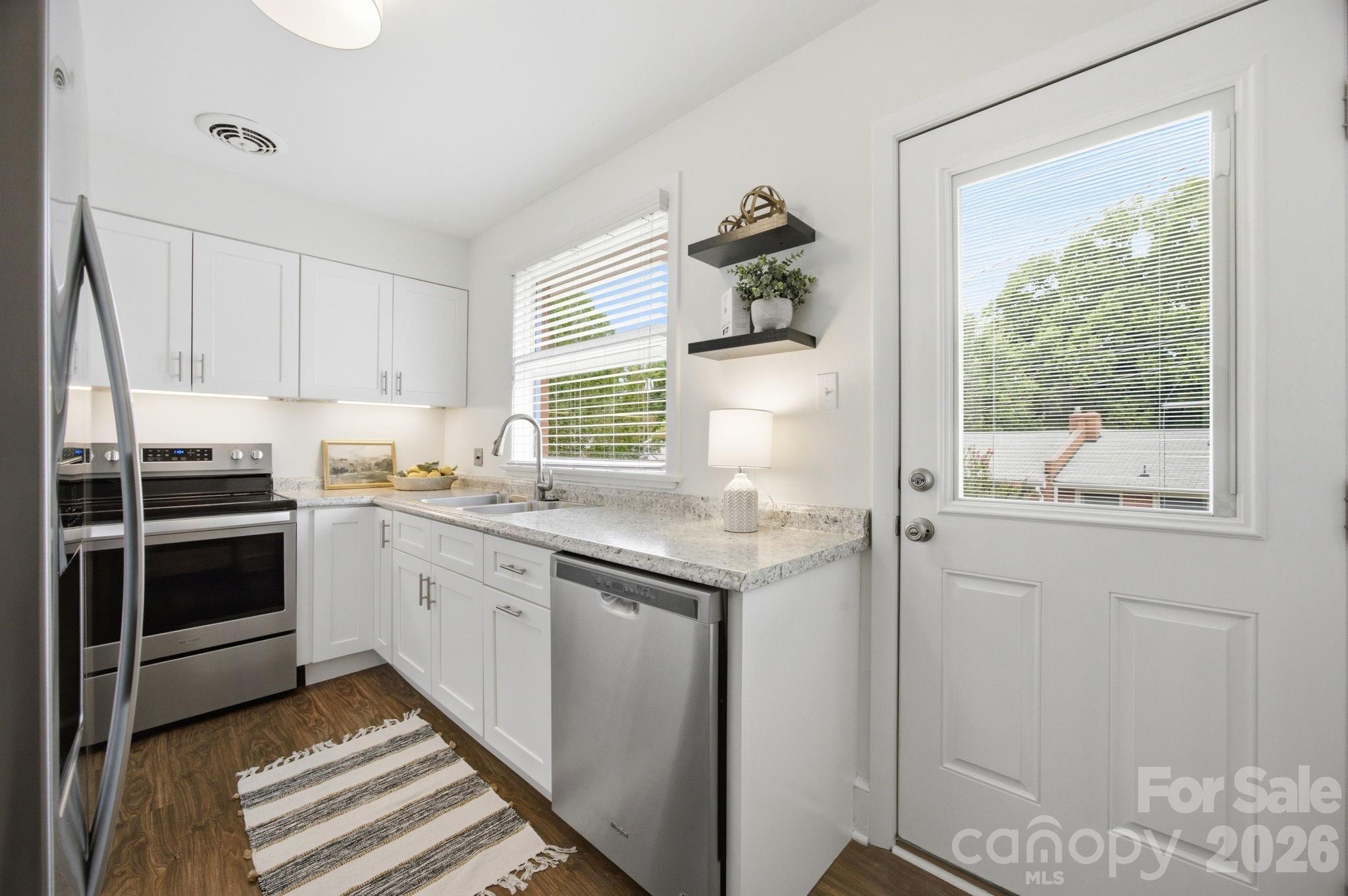 4500 Woodlark Lane