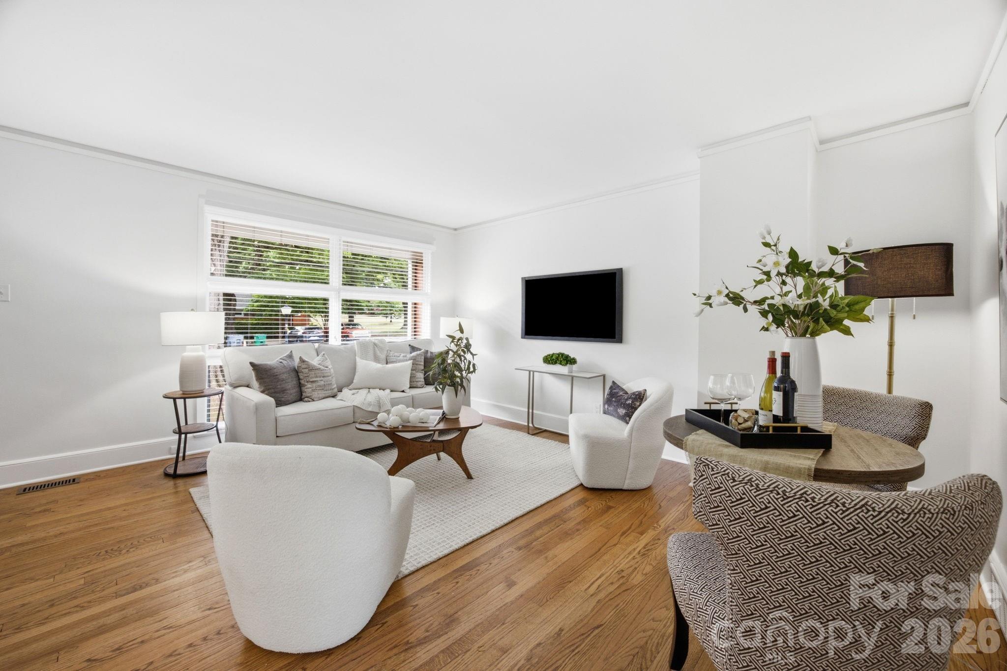 4500 Woodlark Lane