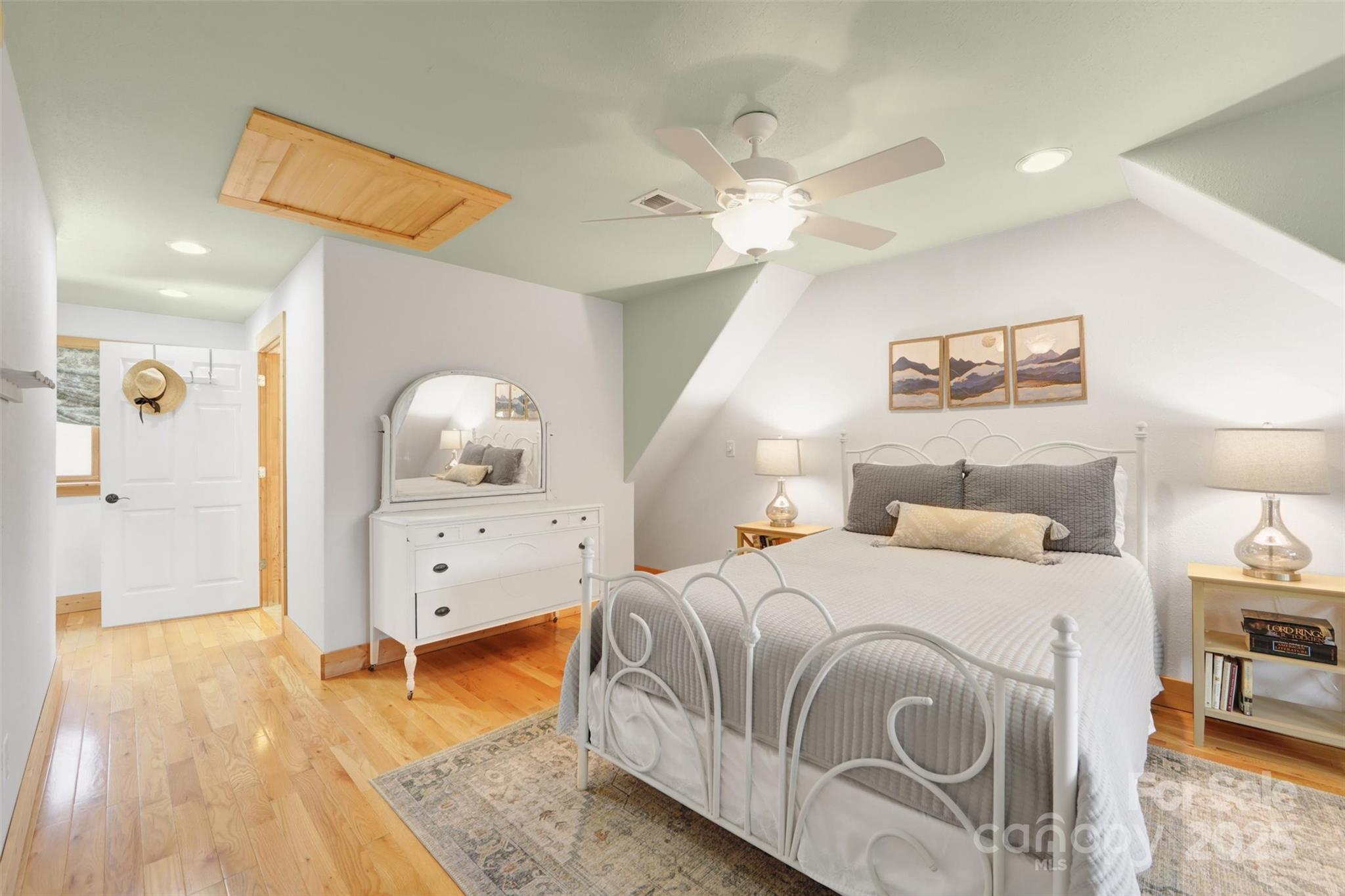 Fontana Trace - Residential
