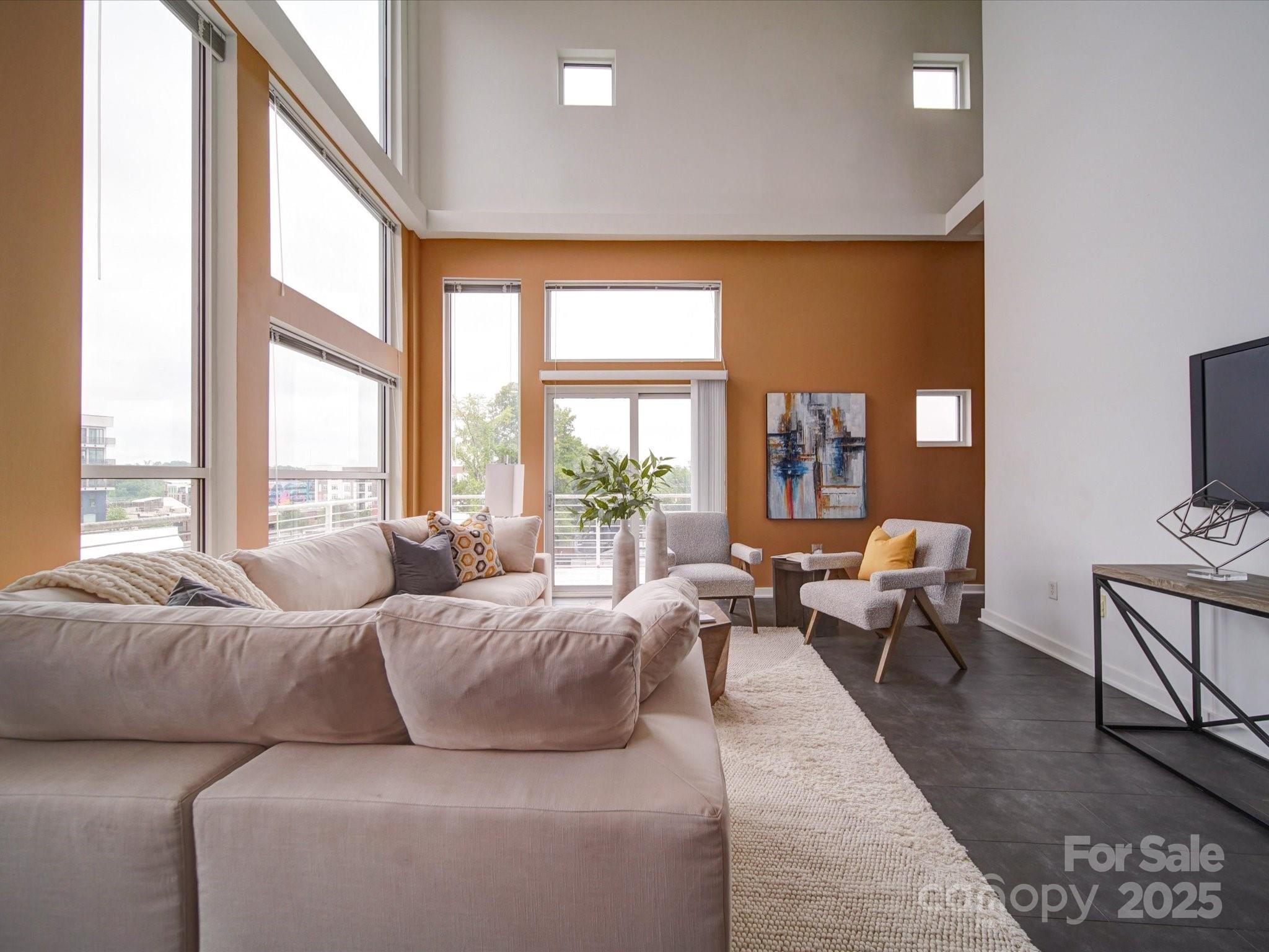 3123 N Davidson Street 302