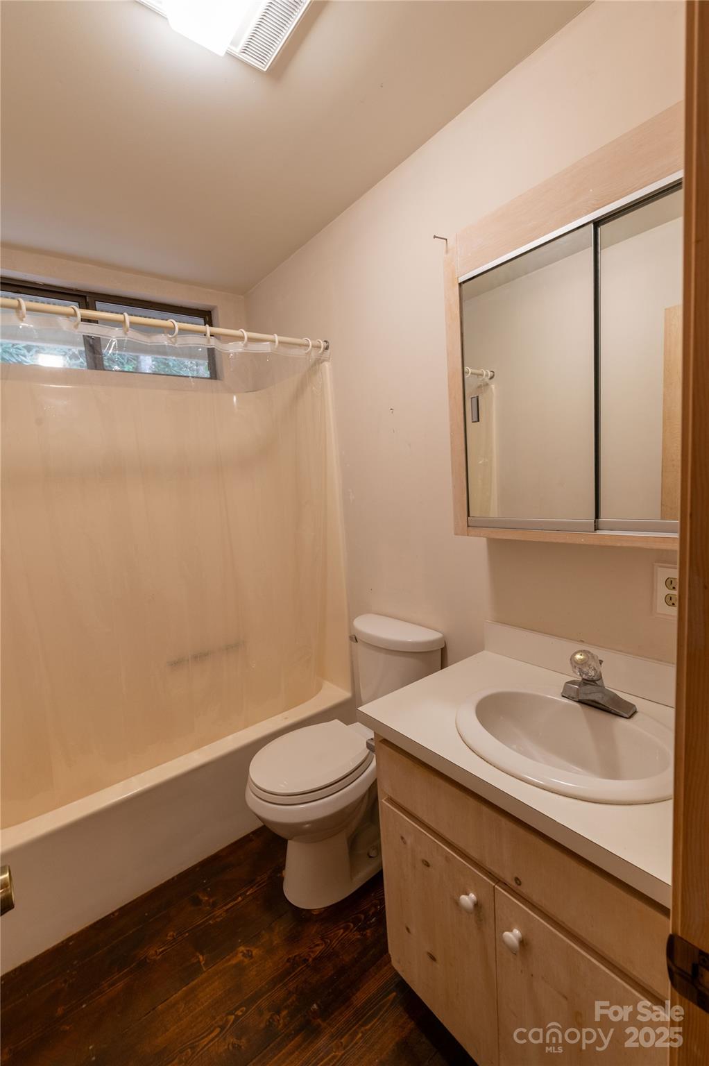 Mount Mitchell Lands - Residential