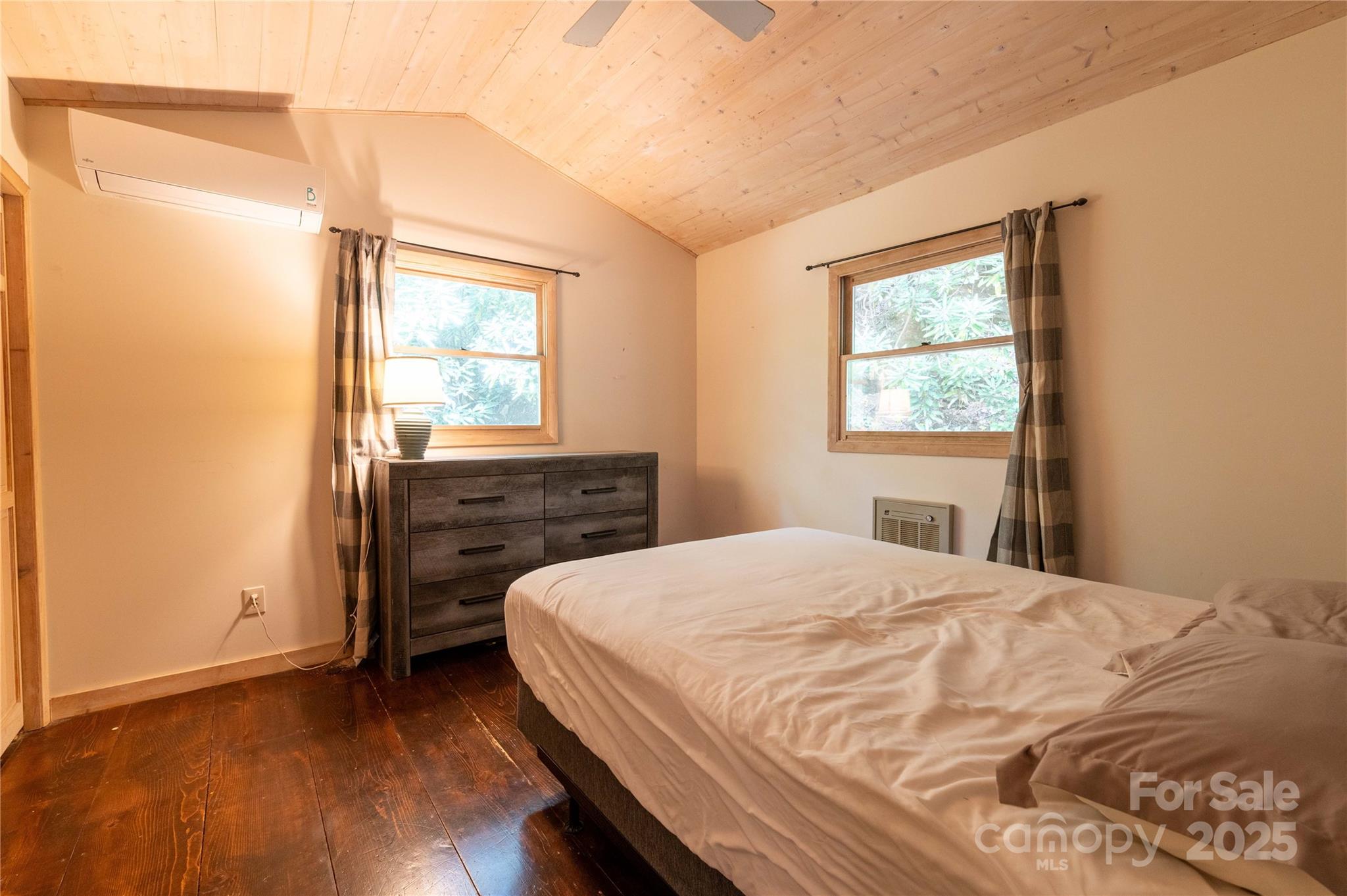 Mount Mitchell Lands - Residential