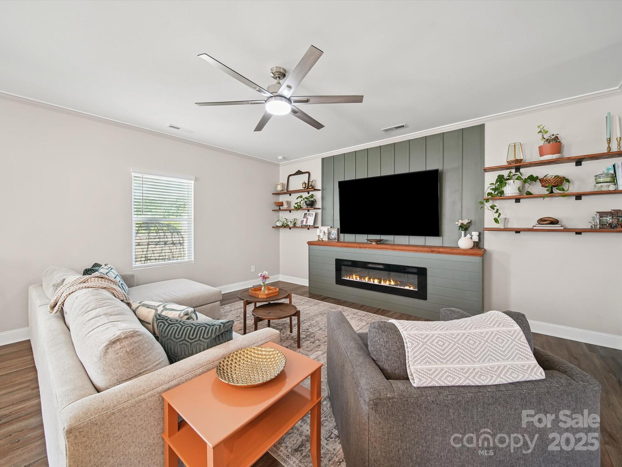2000 Swanport Lane