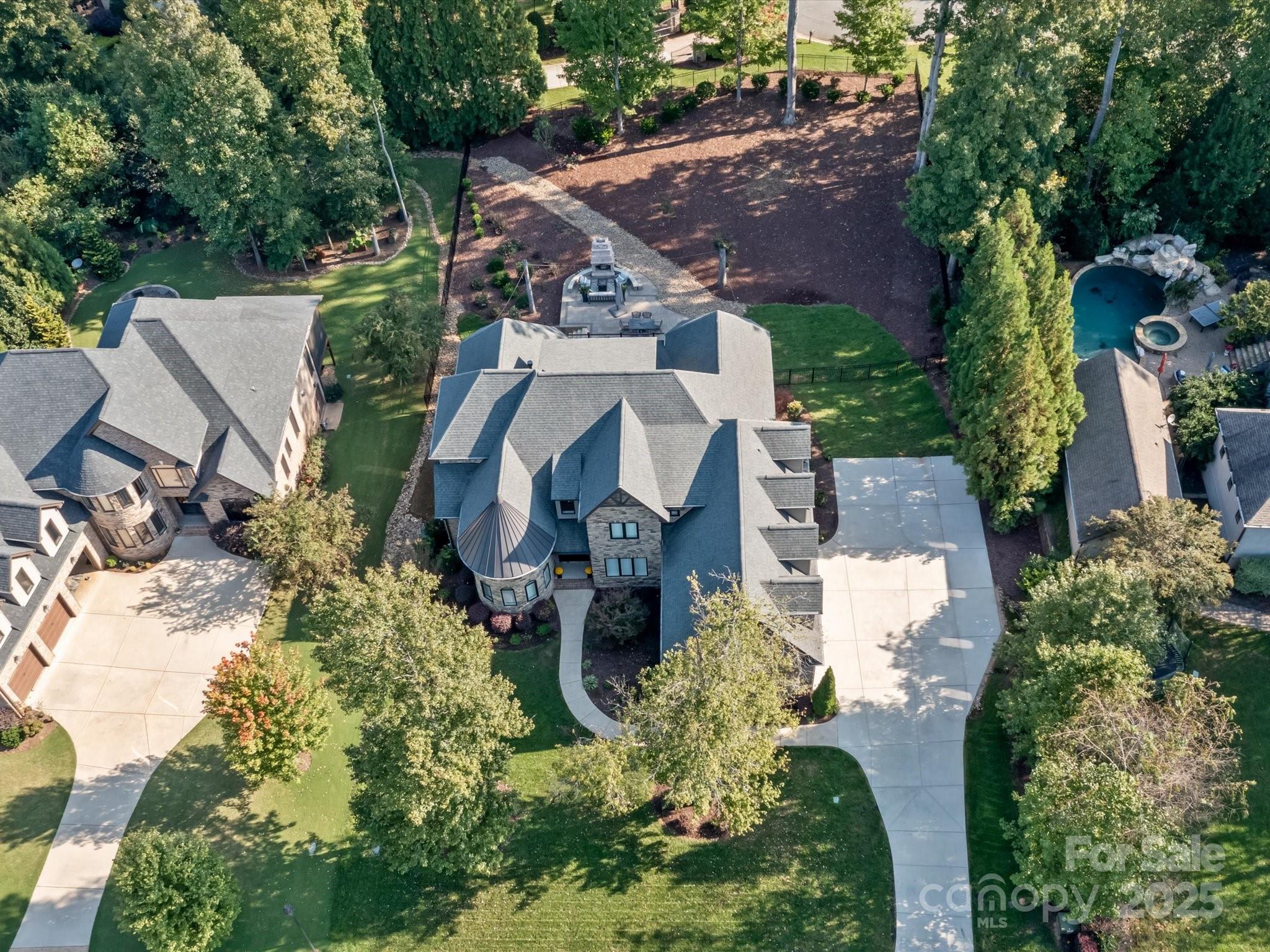 Norman Pointe - Residential