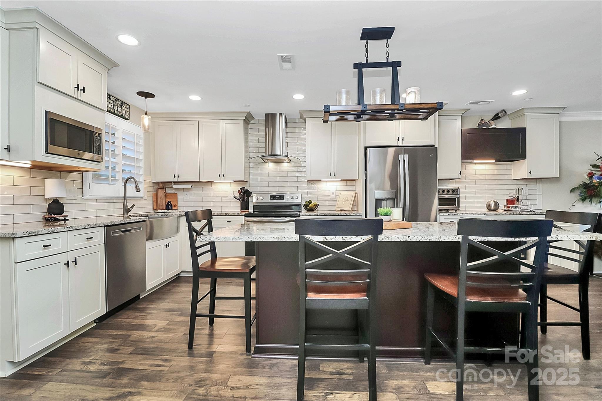 9817 Emerald Point Drive 6