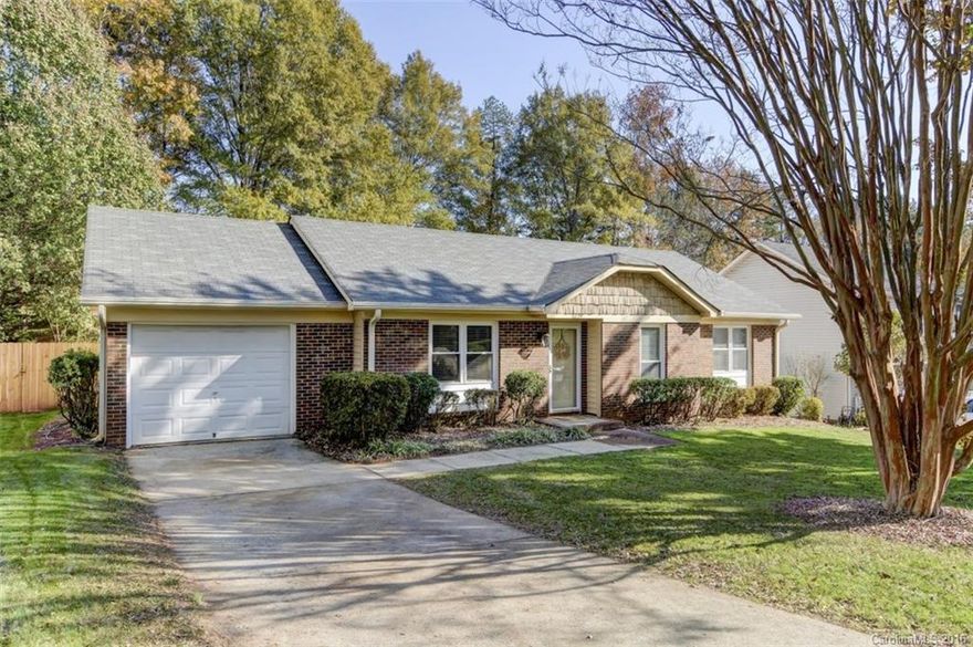 Looking for a charming ranch home on a nice cul-de-sac in a great South Charlotte location with no HOA? 3 Bedroom 2 bath updated home with gorgeous wood floors in living areas.  Large deck looking onto a fully fenced back yard with storage shed.  10 minutes to SouthPark and 15 minutes to Uptown.  CMS school district within walking or biking distance.  Don't miss out on this one!