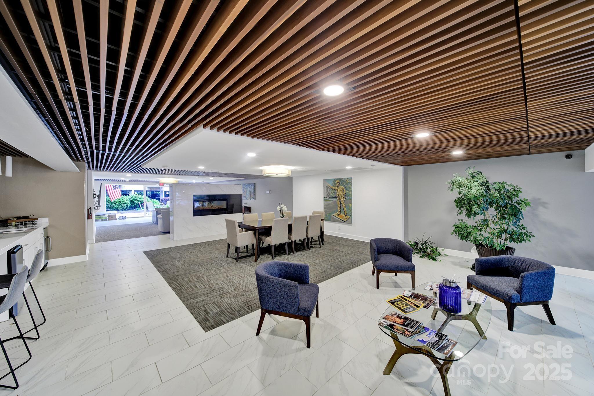 1323 Queens Road 420