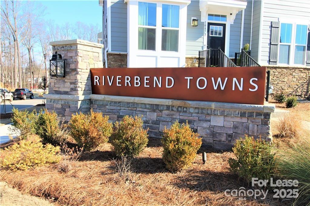 Riverbend Towns - Residential Lease