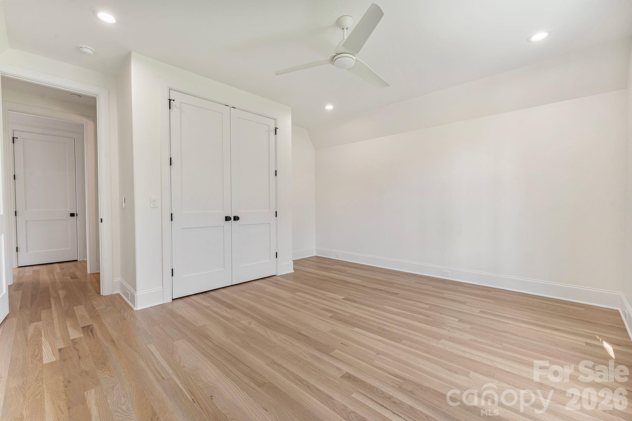 Riverchase Estates - Residential