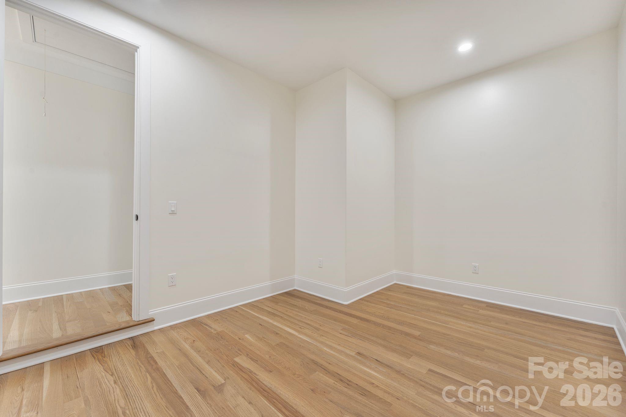 Riverchase Estates - Residential