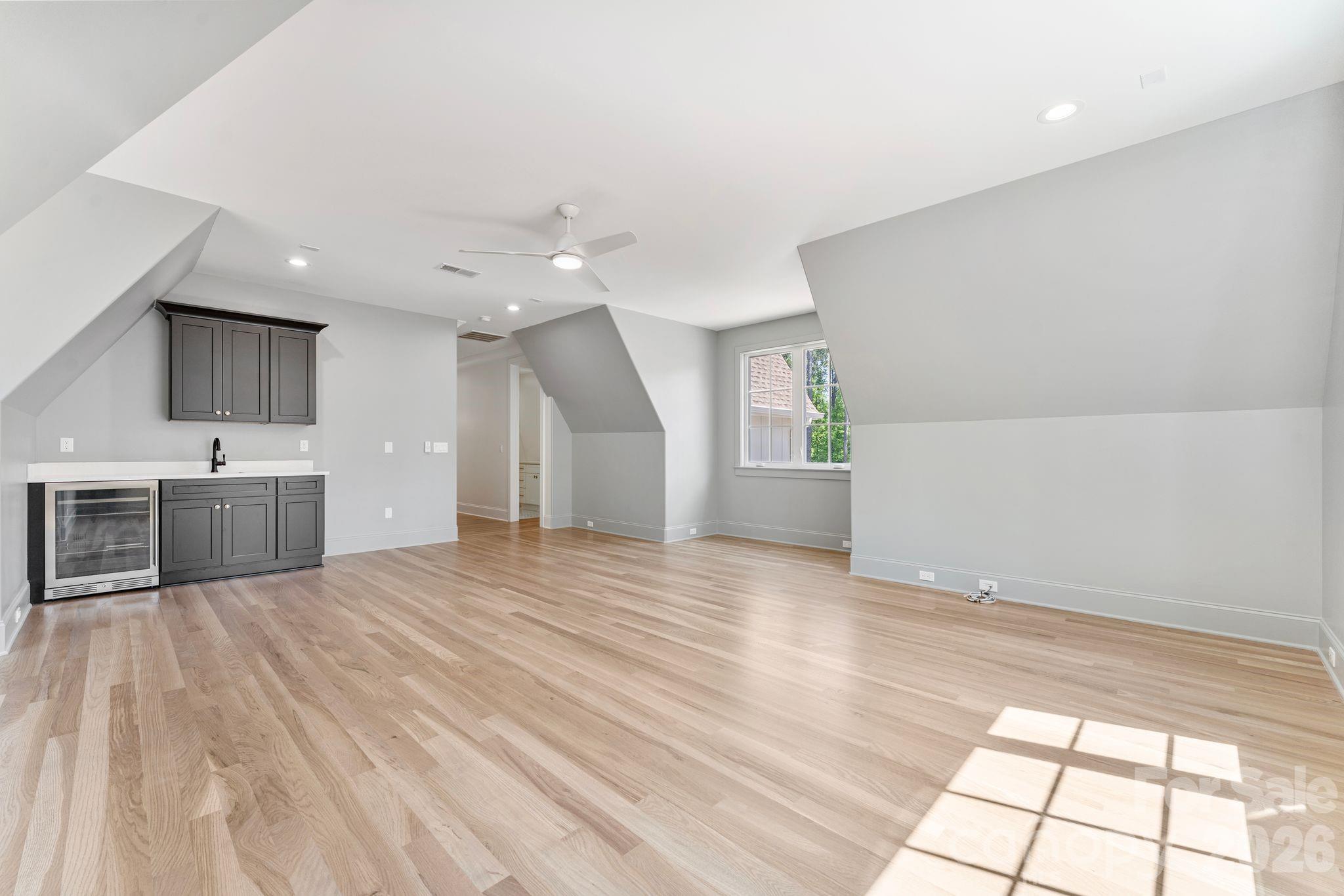 Riverchase Estates - Residential