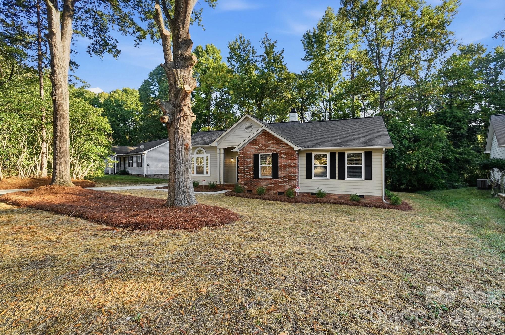 6044 Acadian Woods Drive