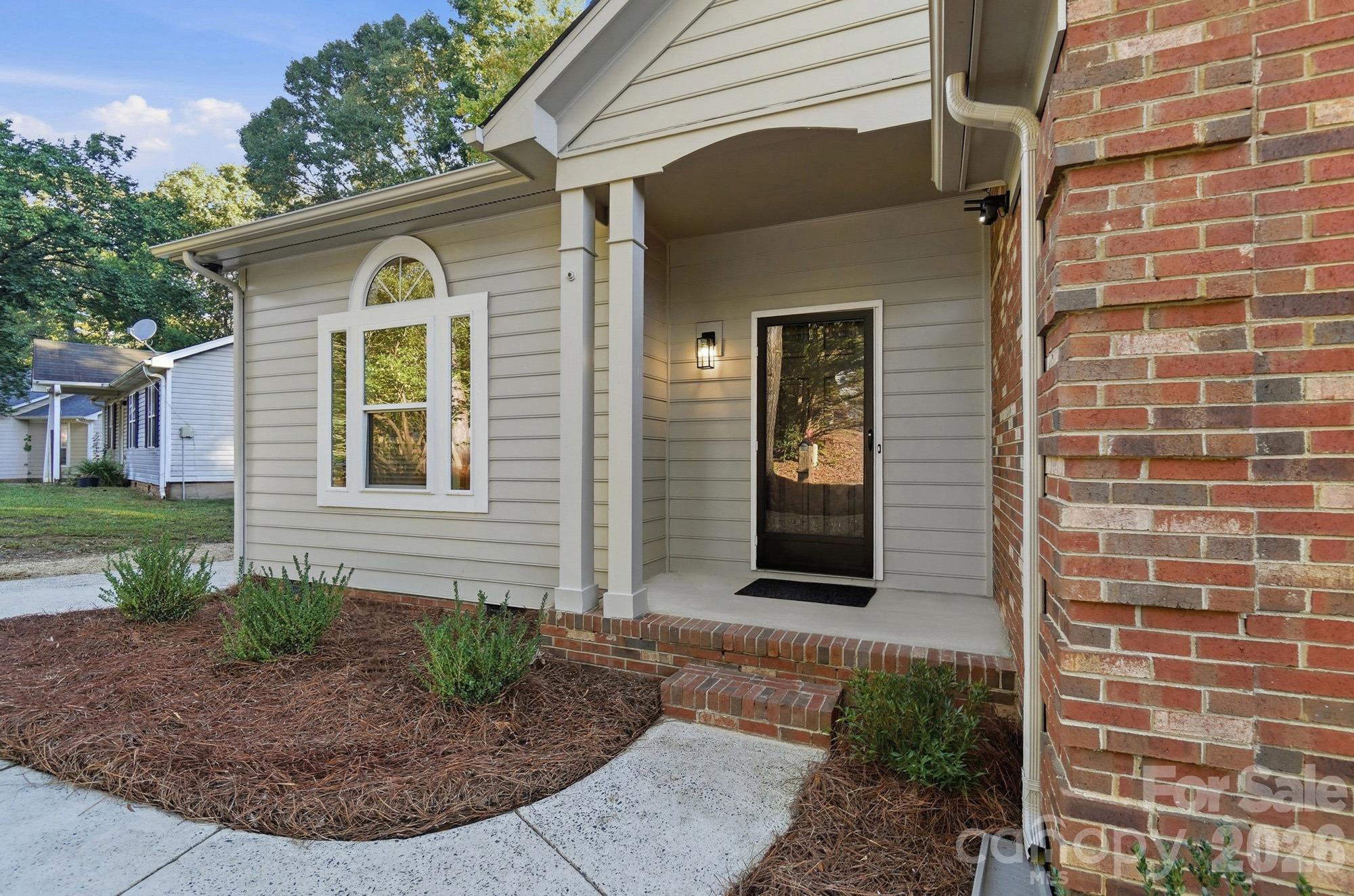 6044 Acadian Woods Drive