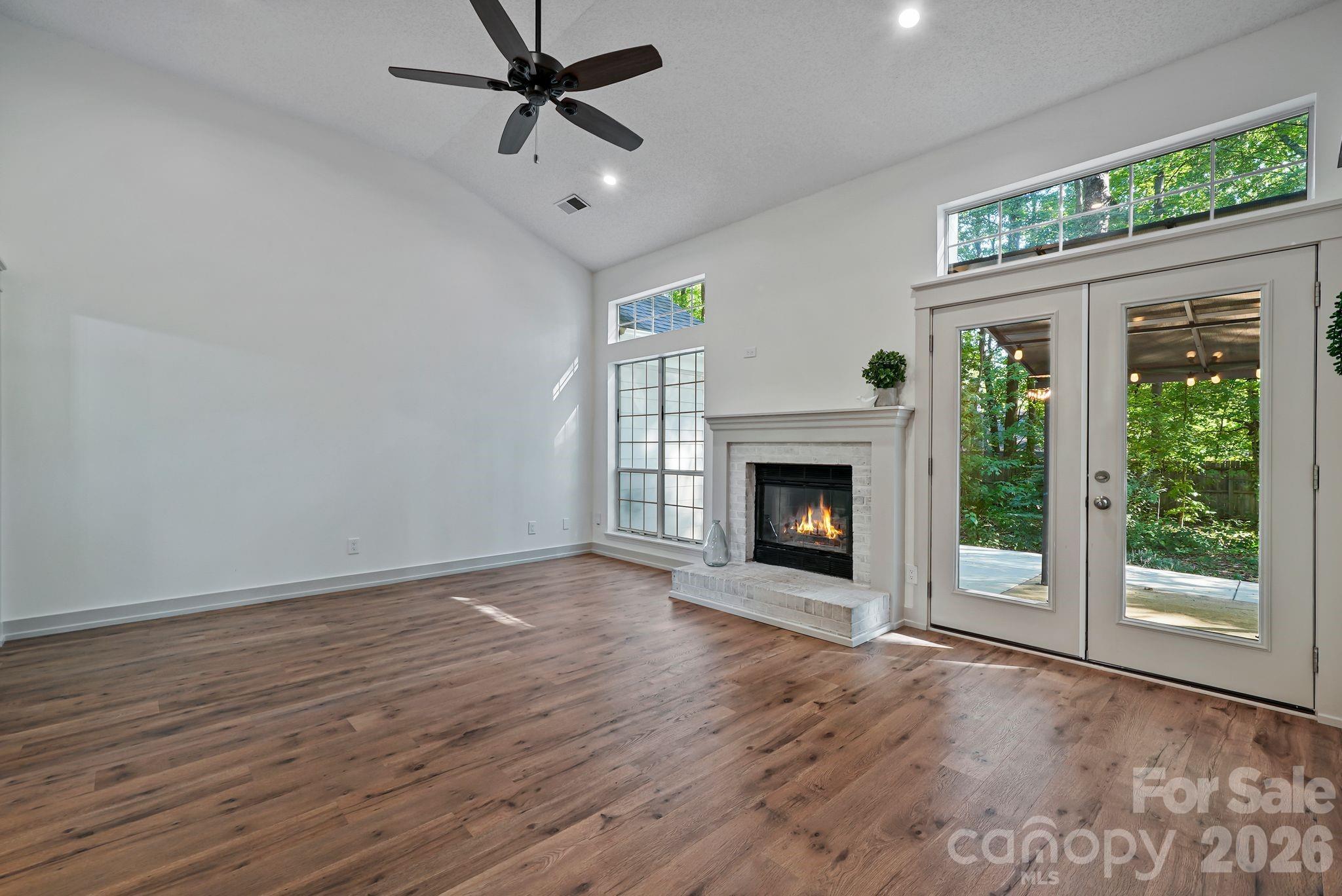 206 Aurora Lane
