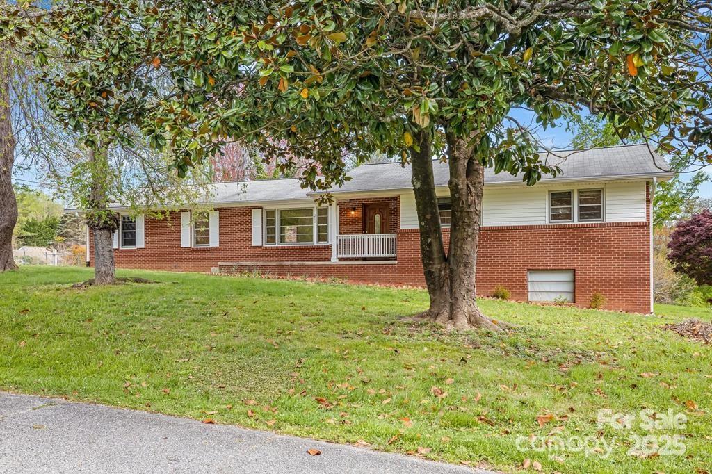 211 Monroe Drive