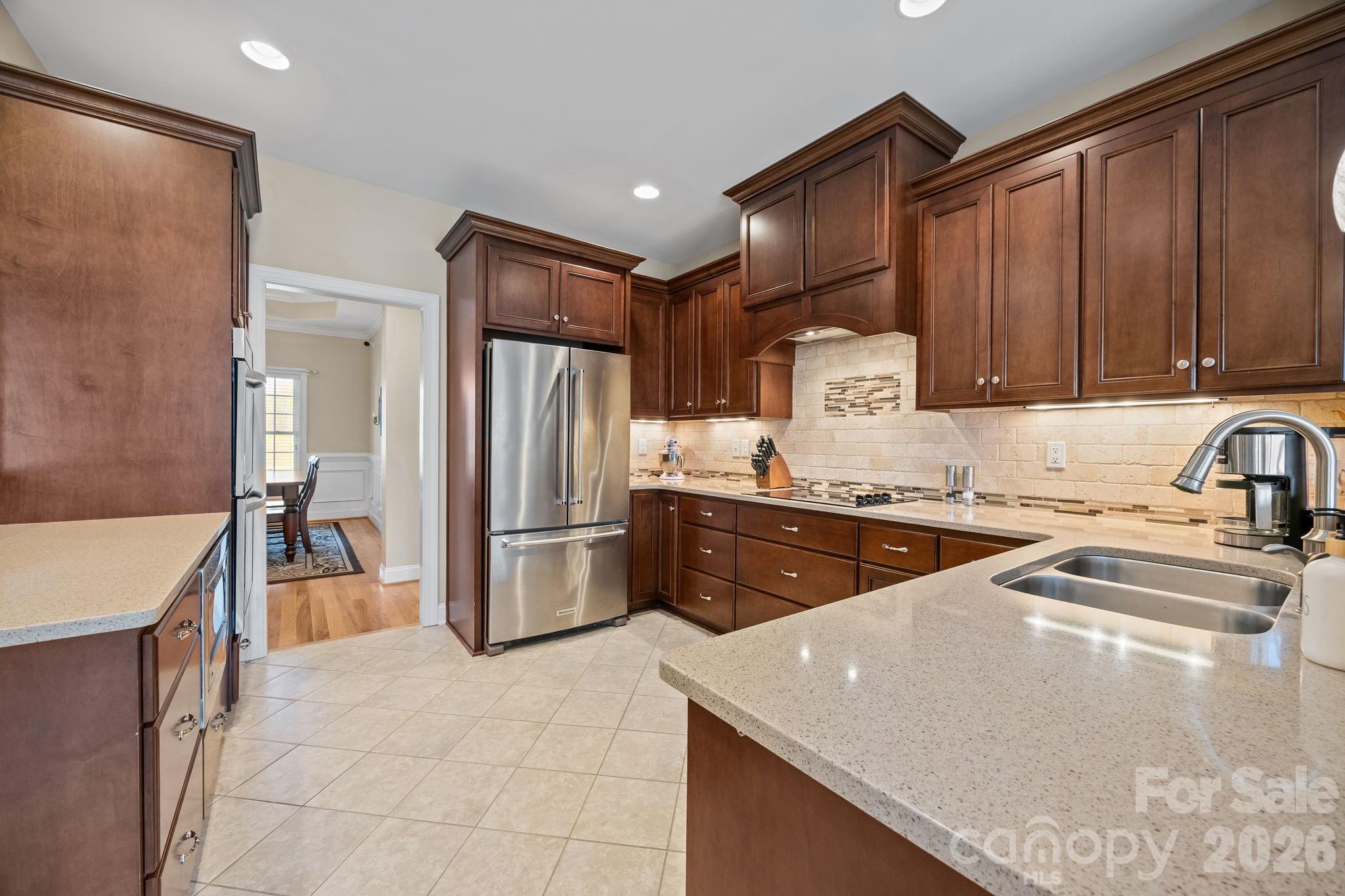 419 Old Dutch Road W